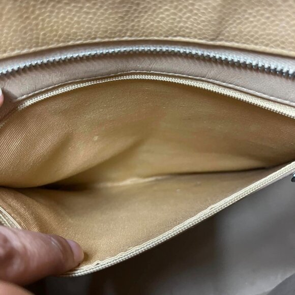 Chanel Beige Cavier Tote - Picture 4 of 16
